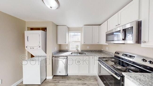 property at 2405 E St Vrain St