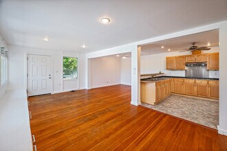 330 Lapa Pl in Kailua, HI - Building Photo - Building Photo