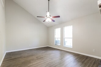 8754 Edenton Way in Jonesboro, GA - Building Photo - Building Photo
