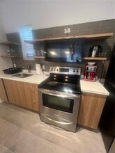 920 SW 9th St in Miami, FL - Building Photo - Building Photo