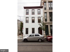 407 S 11th St in Philadelphia, PA - Building Photo