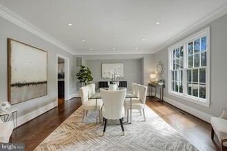 9884 River Chase Way in Great Falls, VA - Building Photo - Building Photo
