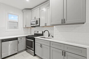 56 Highwood Terrace in Weehawken, NJ - Building Photo