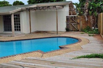 1755 SW 37th Way in Fort Lauderdale, FL - Building Photo - Building Photo