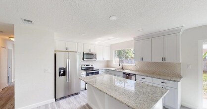 1214 Port Malabar Blvd NE in Palm Bay, FL - Building Photo - Building Photo