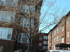 5316-5318 N Winthrop Ave Apartments