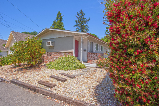 Montgomery Village Duplex