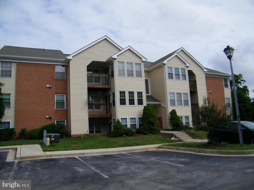 200 Juneberry Way in Glen Burnie, MD - Building Photo