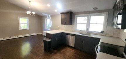 519 Hopewell Rd in South Glastonbury, CT - Building Photo - Building Photo