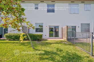 5318 Ellery Terrace in West Palm Beach, FL - Foto de edificio - Building Photo