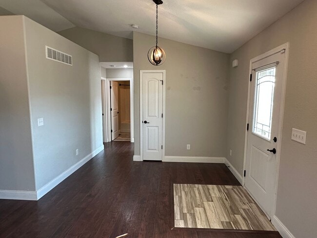 100 Kennedy Ct in Waynesville, MO - Building Photo - Building Photo