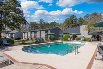 Windward Forest in Lithonia, GA - Foto de edificio - Building Photo