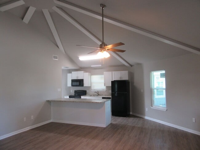 1302 Grace Ave in Panama City, FL - Building Photo - Building Photo