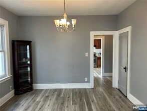 298 Stewart Ave in Kearny, NJ - Building Photo - Building Photo