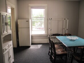 311 Dryden Rd, Unit 3 in Ithaca, NY - Foto de edificio - Building Photo