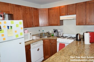 62 Egmont St in Brookline, MA - Foto de edificio - Building Photo