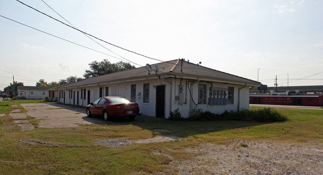 1014 12th St in Gretna, LA - Building Photo - Building Photo