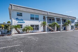 7151 Sunset Way in St Pete Beach, FL - Building Photo