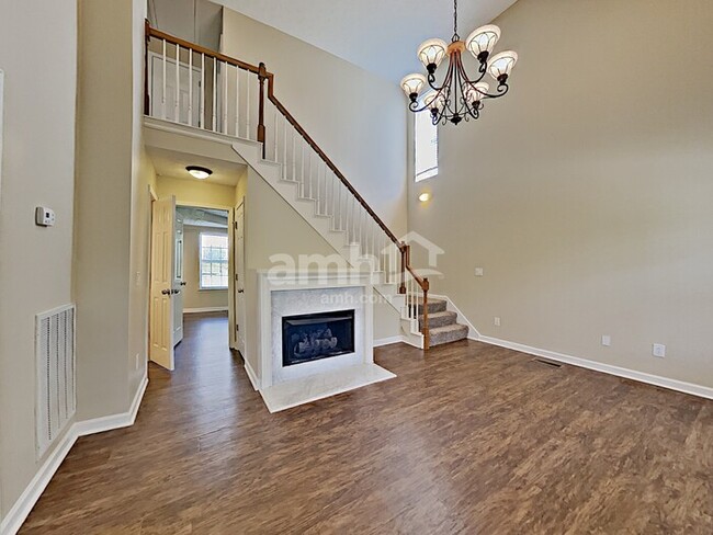 property at 2327 Devonshire Dr