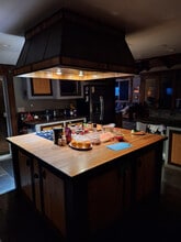 10128 McBroom St in Sunland, CA - Building Photo - Building Photo