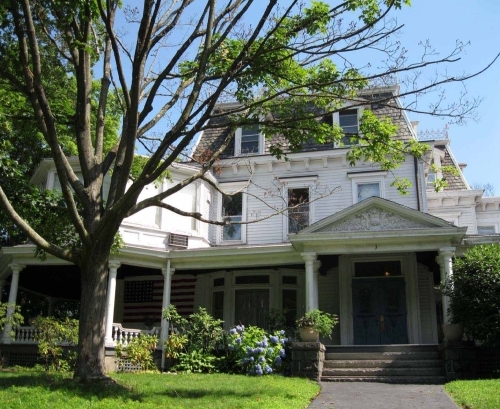 Wall Street Manor in Norwalk, CT - Building Photo