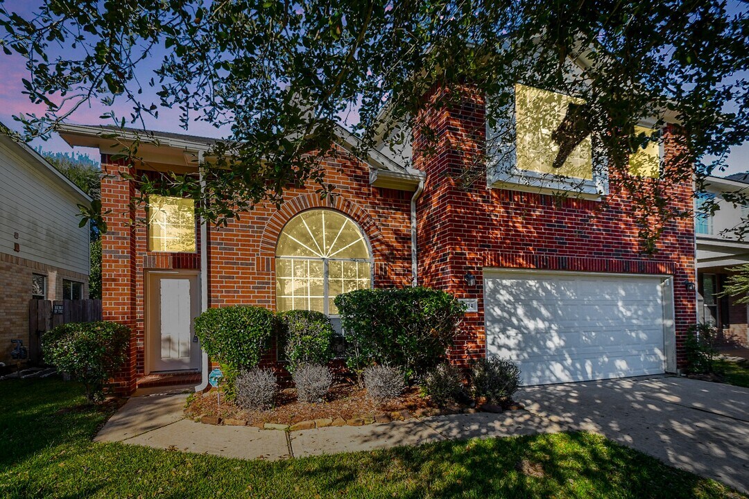 16414 Pademelon Dr in Sugar Land, TX - Building Photo
