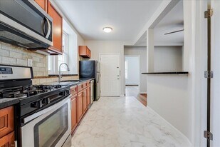 27 Marion Pl in Jersey City, NJ - Building Photo