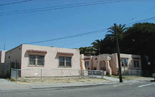 2108-2118 Vicksburg Ave in Oakland, CA - Building Photo - Building Photo