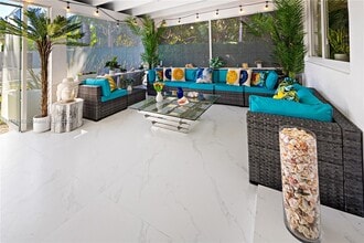 1460 Marseille Dr in Miami Beach, FL - Building Photo - Building Photo