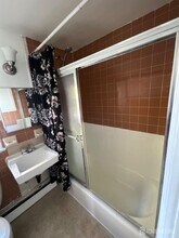 60 Avenel St-Unit -B in Avenel, NJ - Building Photo - Building Photo