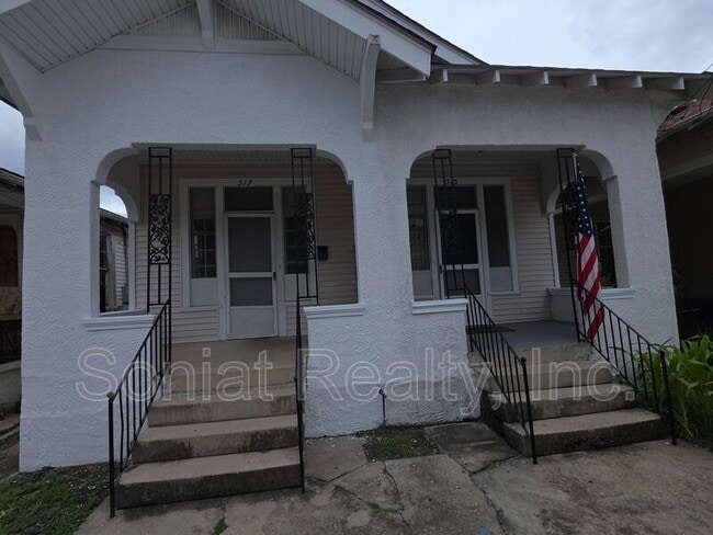 property at 517 S Genois St