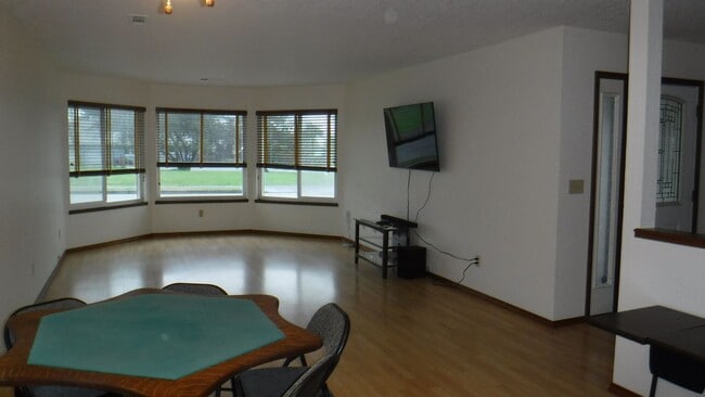 570 Velopa Ct in Brookings, OR - Building Photo - Building Photo