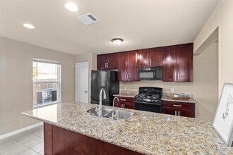 15814 Whiteglade Ln in Houston, TX - Building Photo - Building Photo