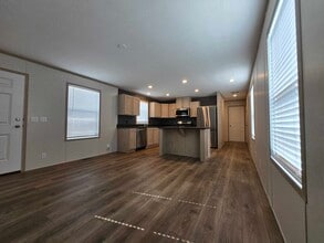 52436 Winston Ct in Chesterfield, MI - Building Photo - Building Photo