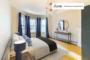 Room in Shared 4 bed/1 bath home in Boston, MA - Building Photo