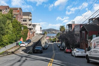 2355 Leavenworth in San Francisco, CA - Building Photo - Building Photo
