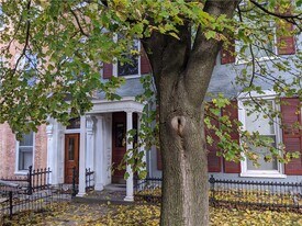 399 S Main St in Geneva, NY - Building Photo