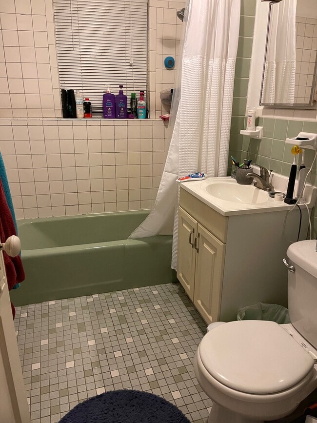 402 Highland Ave, Unit 23 in Somerville, MA - Building Photo - Building Photo