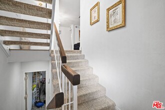 5245 Coldwater Canyon Ave in Los Angeles, CA - Building Photo - Building Photo