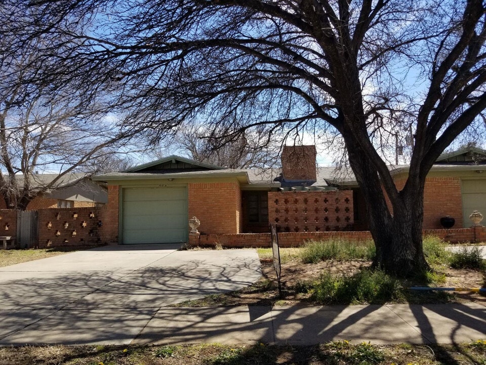 3819 51st St in Lubbock, TX - Building Photo