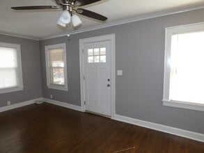 814 E 23rd Ave in North Kansas City, MO - Building Photo - Building Photo