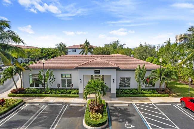 Windsor Biscayne Shores in Miami, FL - Foto de edificio - Building Photo