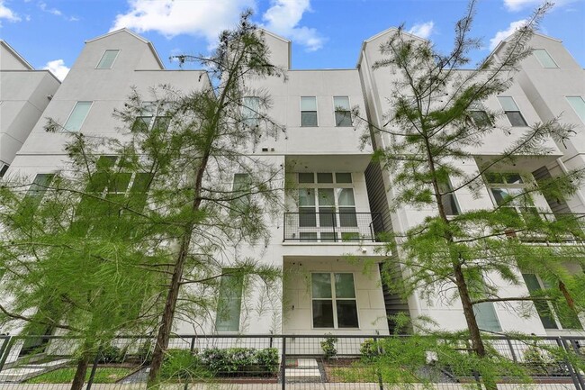 property at 5854 E Post Oak Ln