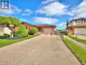 36 Joanna Dr in St Catharines, ON - Building Photo - Building Photo