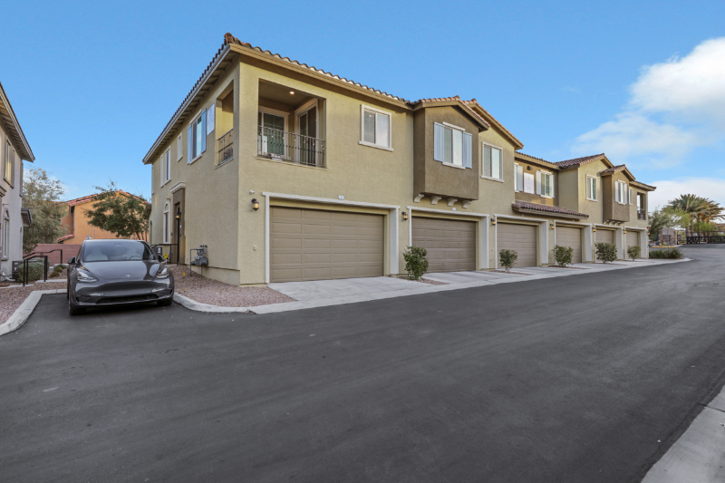 20 Barbara Ln in Las Vegas, NV - Building Photo