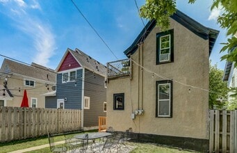 3113 Harriet Ave, Unit # 1 in Minneapolis, MN - Building Photo - Building Photo