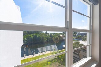 2860 NE 14th St in Pompano Beach, FL - Foto de edificio - Building Photo