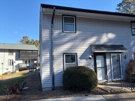 4014 S Bend Dr in Winston-Salem, NC - Building Photo