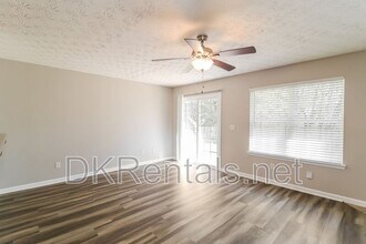 945 Magnolia Gardens Walk in Mcdonough, GA - Building Photo - Building Photo