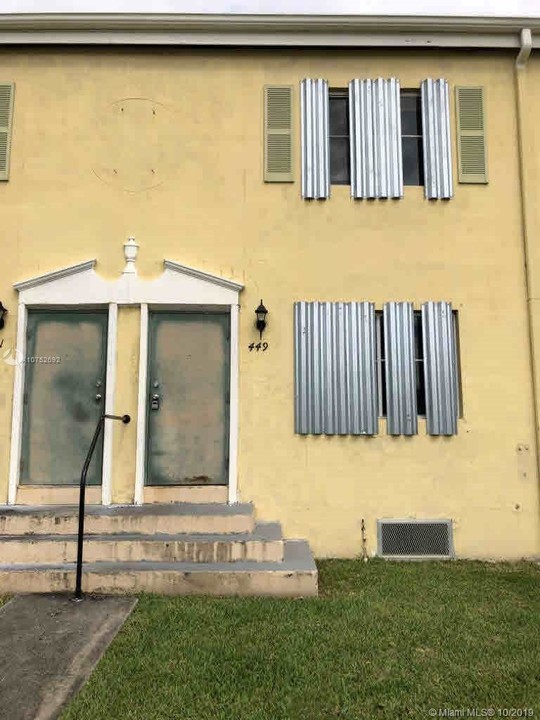 449 NW 84th Terrace-Unit -449 in Miami, FL - Building Photo
